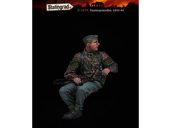 WWII Germany Panzergrenadier Noncommissioned Officer Sitting and Looking Behind 1943-44