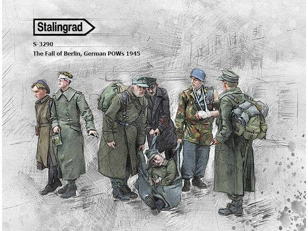 The Fall of Berlin, German POWs 1945 Big Set (7 Figures)