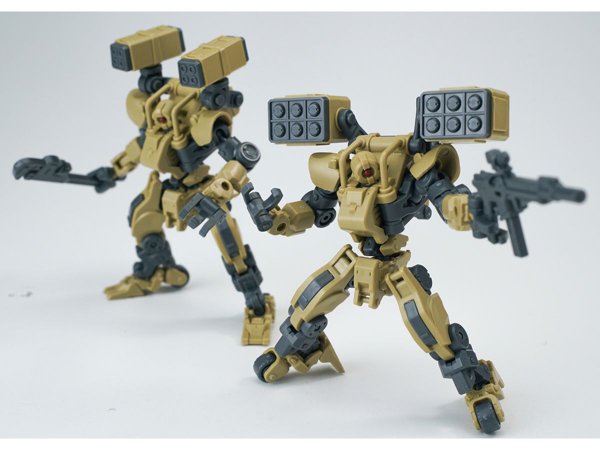 Combat Engineer Martin Plastic Model Kit (Yellow)
