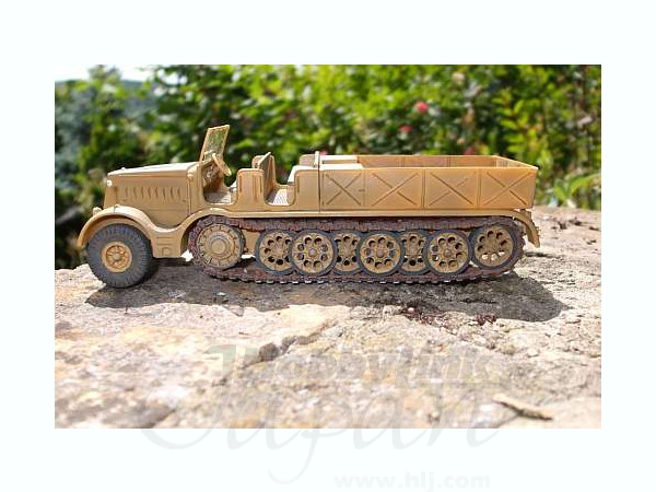 18 Tonner Zugmaschine FAMO