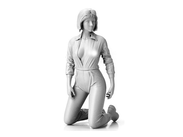 Mechanic Girl Dyna