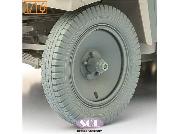 German Sd.kfz.250/3 Weighted Wheels Detail-Up Set (for DASWERK)