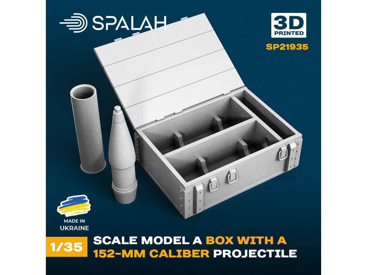 Set of scale models A box with a 152 mm caliber projectile