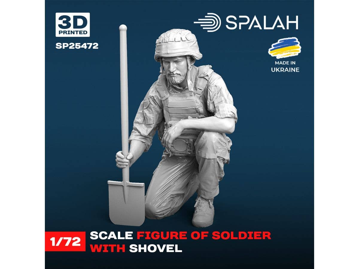 Figure Soldier with a shovel