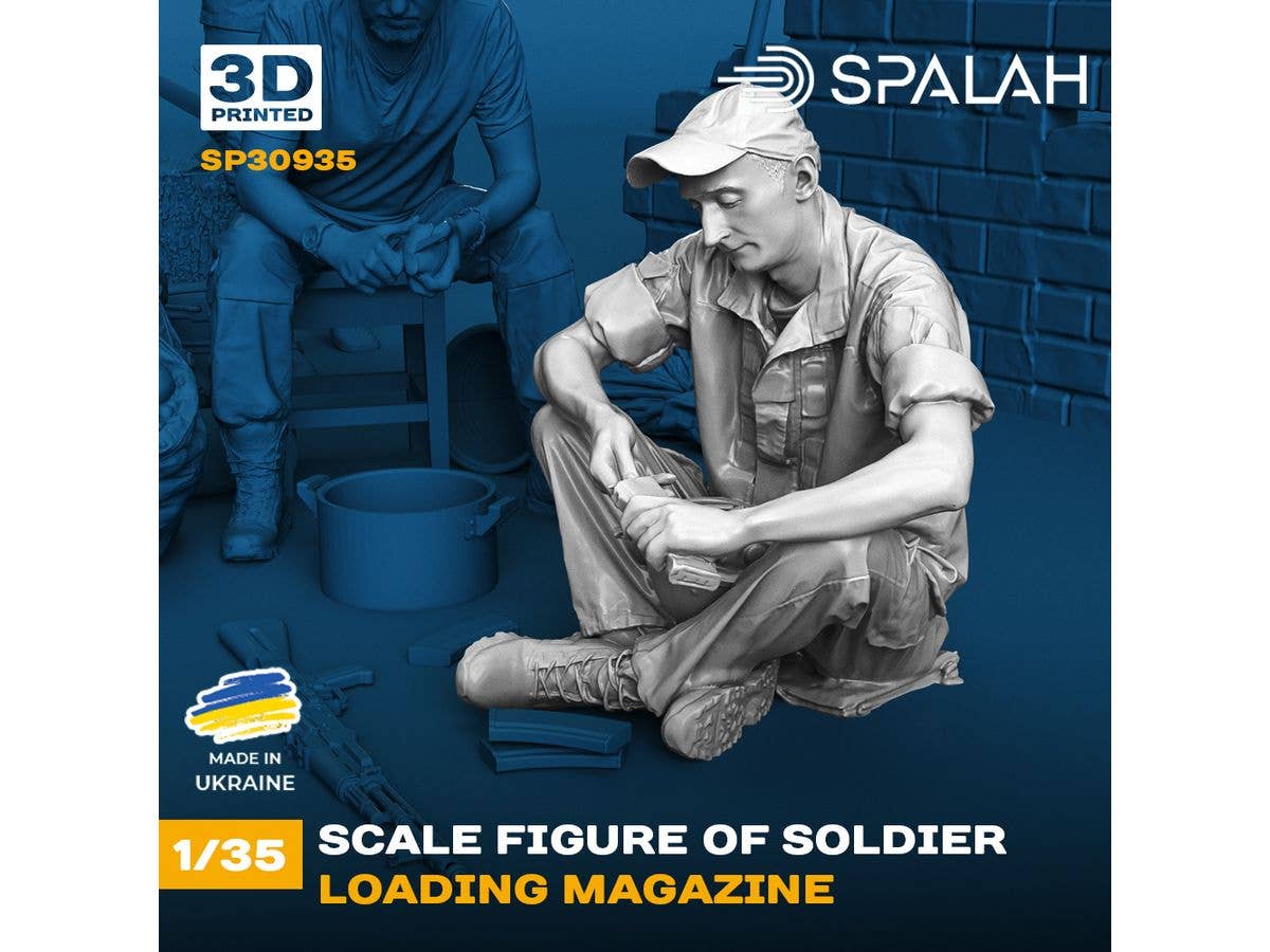 Figure ''Soldier loading magazine''