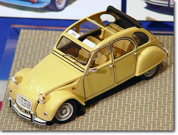 Citroen 2CV | HLJ.com