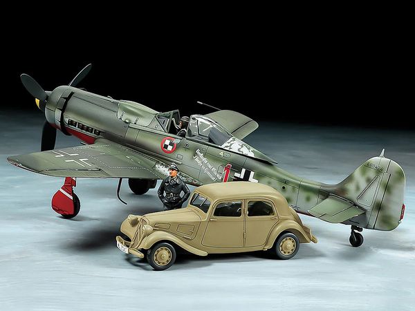 Focke-Wulf Fw190 D-9 JV44 Citroen 11CV Staff Car Set