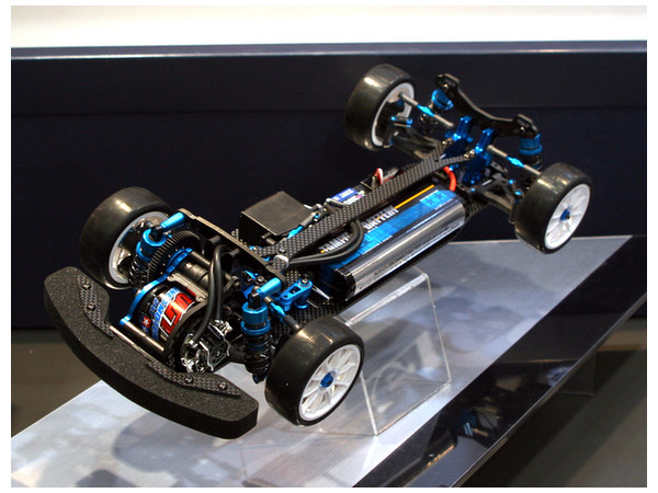 タミヤ「FF-04 EVOブラックエディションシャーシキット」登場