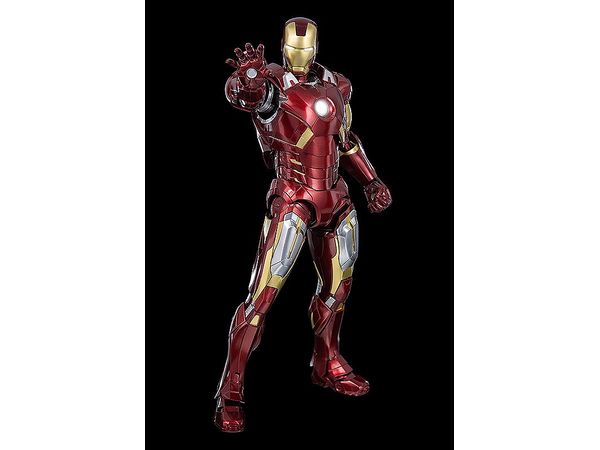 The Infinity Saga: DLX Iron Man Mark 7