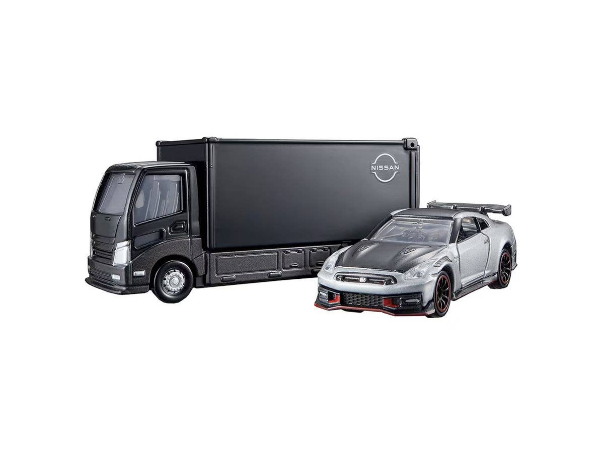 Tomica Transporter Nissan GT-R NISMO Special Edition