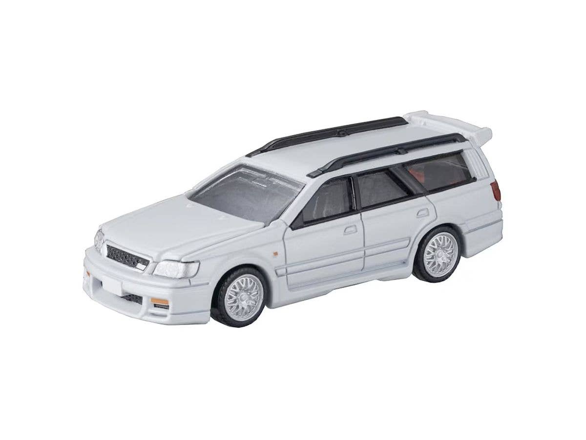 50 Nissan Stagea