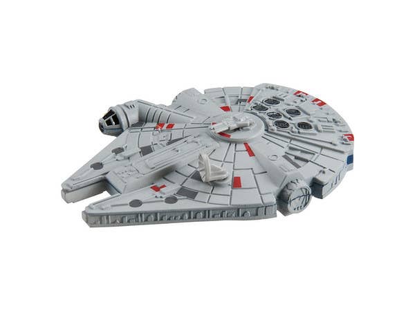 TSW-06 Tomica Star Wars Millennium Falcon (A New Hope)