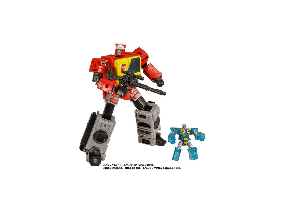 KD-21 Transformers: Kingdom Series Autobot Blaster & Eject