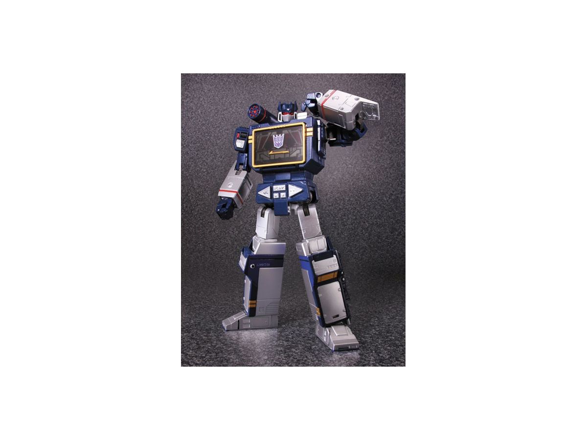 MP13 Transformers Masterpiece Soundwave (Reissue)