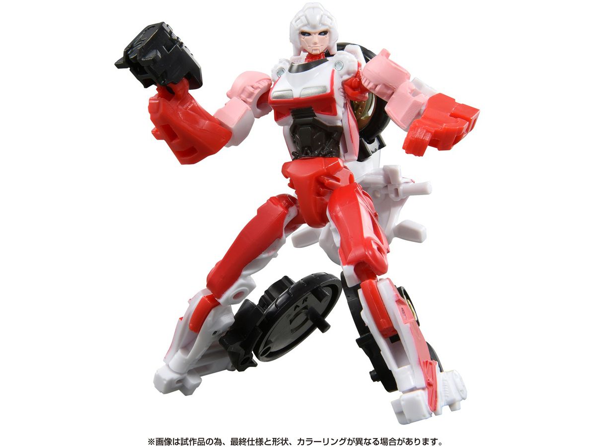 SS-106 Transformers Studio Series Arcee