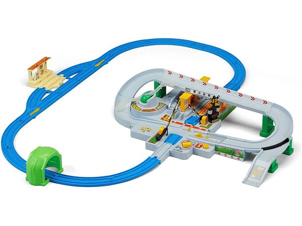 5th Anniversary! Let's play with Tomica! Kuruzo Wataruzo! Kankan Railroad Crossing DX Set