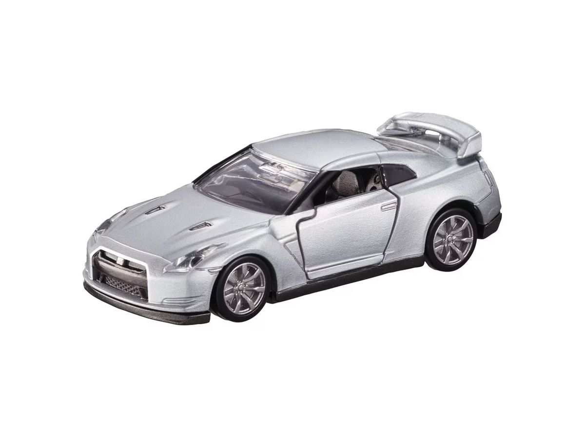17 NISSAN GT-R
