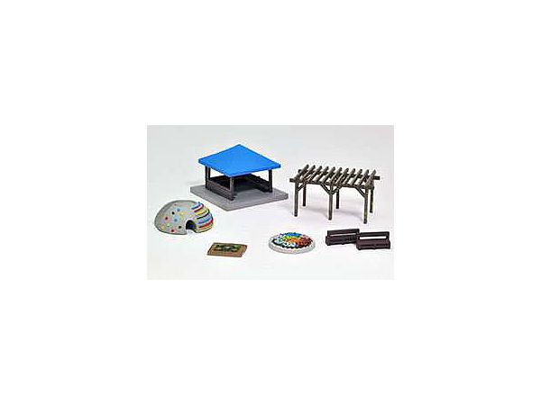 Scenery Accessories 014-4 Station Front / Park C4