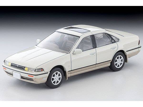 LV-N319c Nissan Cefiro Town Ride SV (White/Beige) 1991