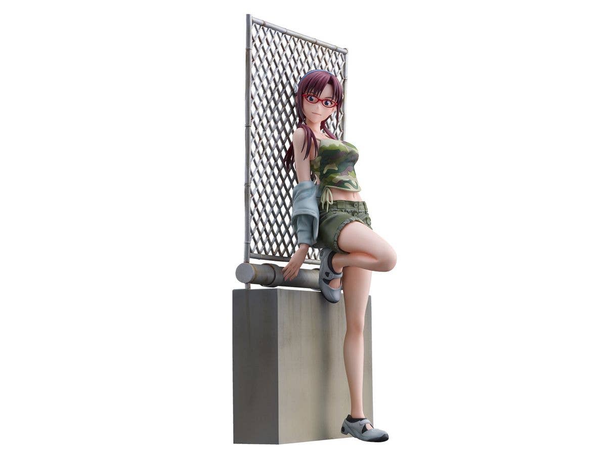 Rebuild of Evangelion: Mari Illustrious Makinami Figure