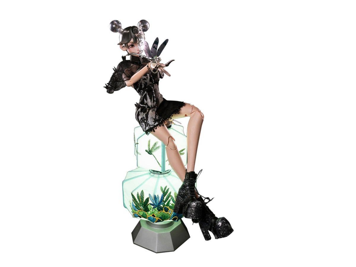 Beautiful Chemistry Alonelee127 x LEAH Metallic Odonata Articulated Figure