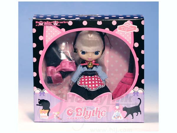 Petite Blythe Sweet Spell Scarlet