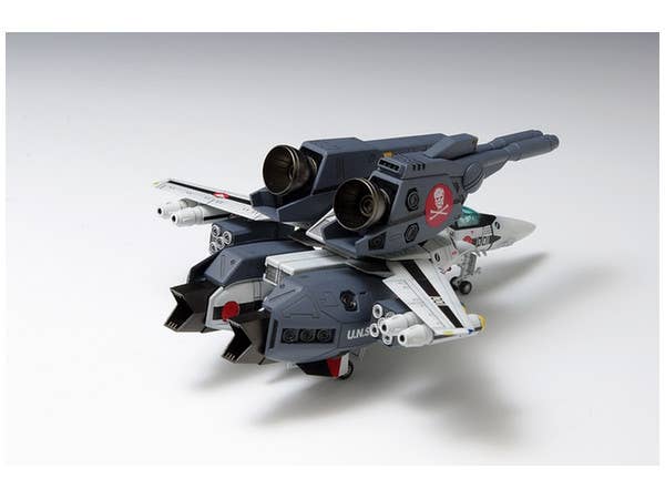 VF-1S Strike Valkyrie Fighter (Hikaru Ichijyo)