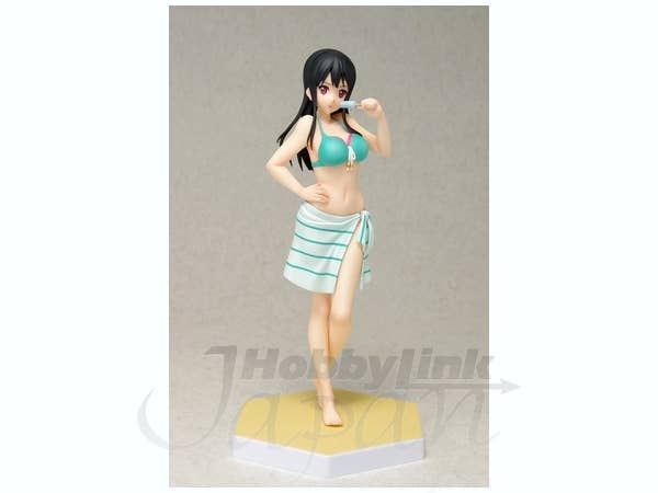 Beach Queens Mitsuki Nase