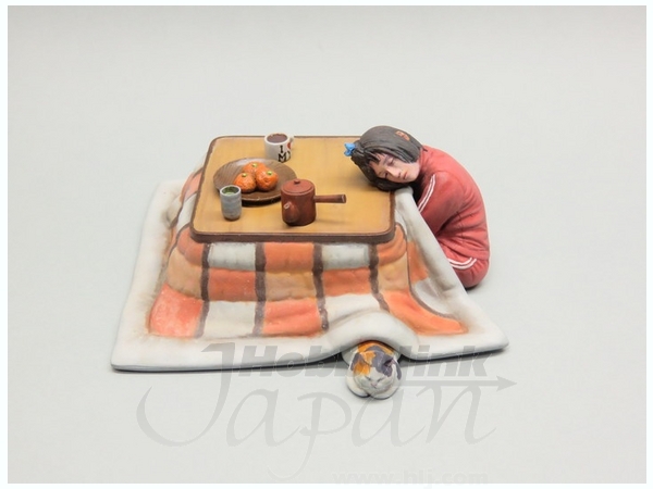 Fast Asleep, The Kotatsu Girl