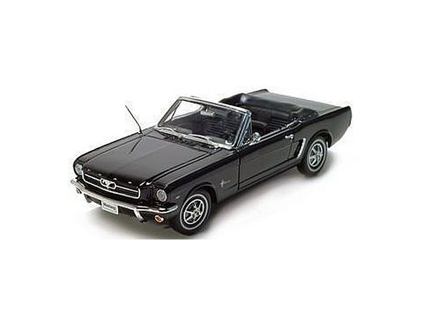 Ford Mustang Convertible 1/2 Black