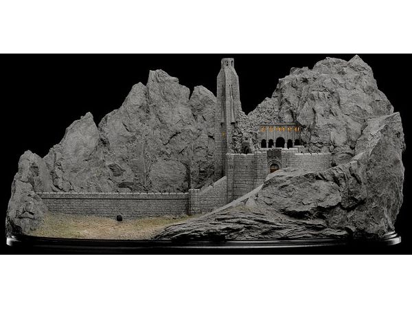 The Lord of the Rings Trilogy / Helm's Deep Diorama Statue
