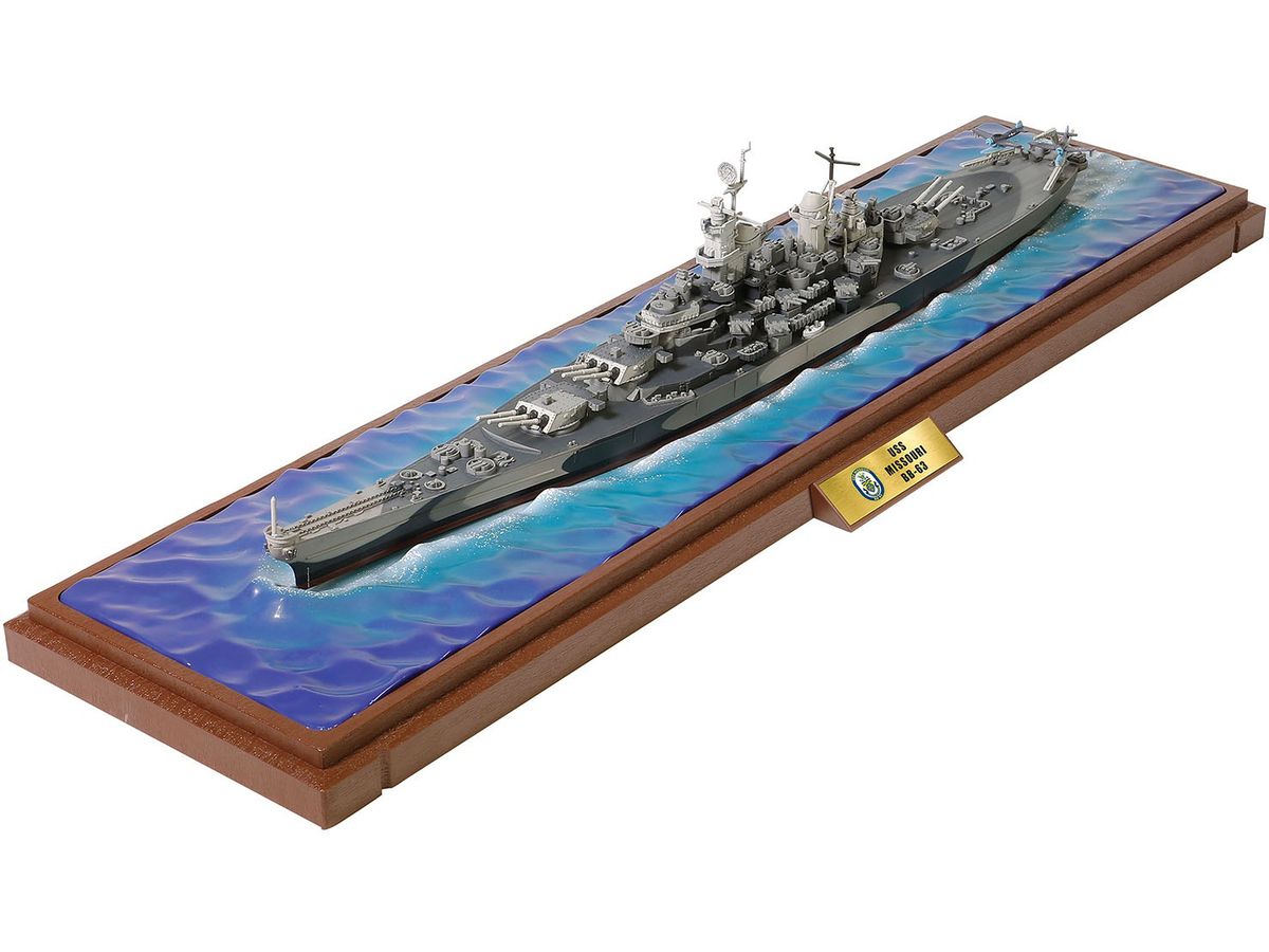 U.S. Navy Battleship Missouri Offshore Model Specifications Cloud Camouflage