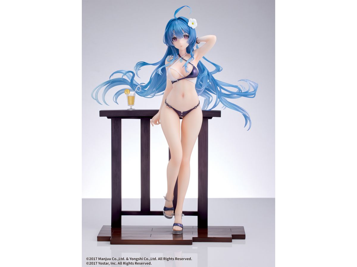 Azur Lane: Helena Shimmering Triangle Wave Ver.